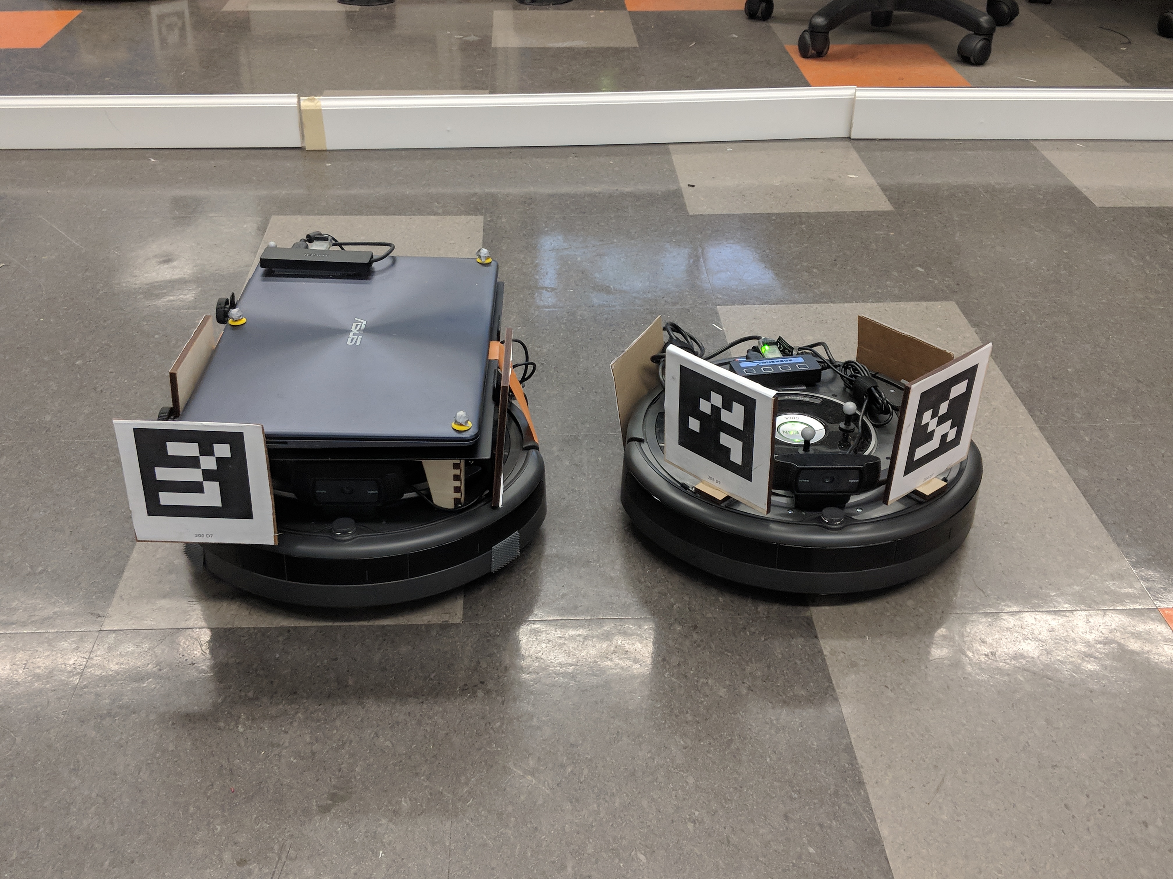 CoLo-PE/robots.jpg